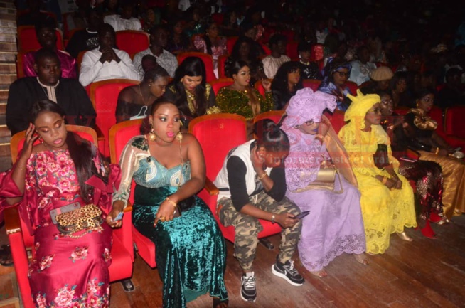 L'intégralité de la réussite de l'entrée de Tarba Mbaye au grand théâtre, les plus belles "Sagne Sé" ont répondu. Regardez L'intégralité de la réussite de l'entrée de Tarba Mbaye au grand théâtre, les plus belles "Sagne Sé" ont répondu. Regardez