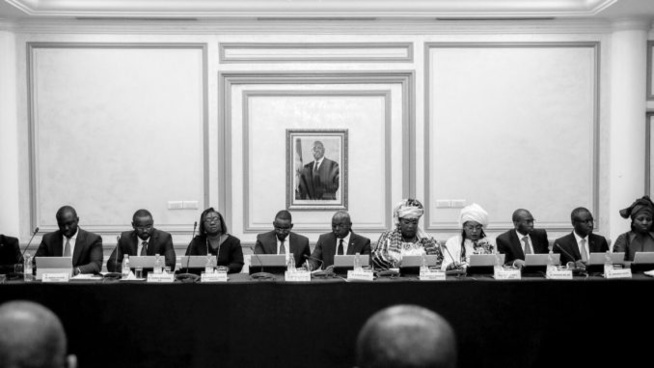 Exclusif ! Trois membres du Conseil des ministres virés de la réunion hebdomadaire (photos) Exclusif ! Trois membres du Conseil des ministres virés de la réunion hebdomadaire (photos)