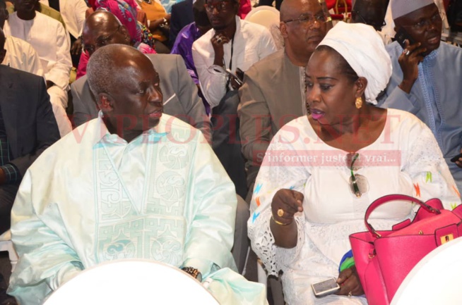 Tout ce que vous avez raté à l'ouverture du Salon international de l'artisanat au centre des expositions de Diamniadion Tout ce que vous avez raté à l'ouverture du Salon international de l'artisanat au centre des expositions de Diamniadion