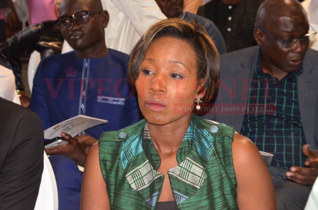 Tout ce que vous avez raté à l'ouverture du Salon international de l'artisanat au centre des expositions de Diamniadion Tout ce que vous avez raté à l'ouverture du Salon international de l'artisanat au centre des expositions de Diamniadion