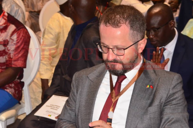 Tout ce que vous avez raté à l'ouverture du Salon international de l'artisanat au centre des expositions de Diamniadion Tout ce que vous avez raté à l'ouverture du Salon international de l'artisanat au centre des expositions de Diamniadion