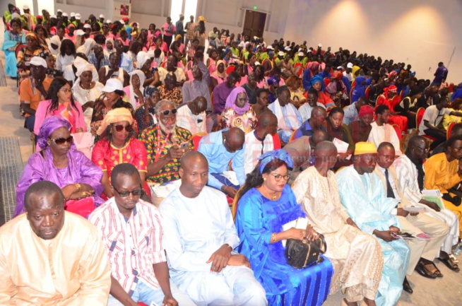 Tout ce que vous avez raté à l'ouverture du Salon international de l'artisanat au centre des expositions de Diamniadion Tout ce que vous avez raté à l'ouverture du Salon international de l'artisanat au centre des expositions de Diamniadion