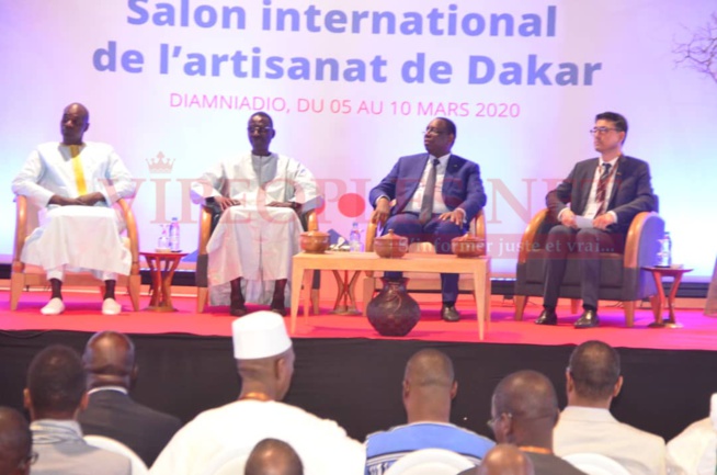 Tout ce que vous avez raté à l'ouverture du Salon international de l'artisanat au centre des expositions de Diamniadion Tout ce que vous avez raté à l'ouverture du Salon international de l'artisanat au centre des expositions de Diamniadion
