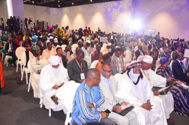 Tout ce que vous avez raté à l'ouverture du Salon international de l'artisanat au centre des expositions de Diamniadion Tout ce que vous avez raté à l'ouverture du Salon international de l'artisanat au centre des expositions de Diamniadion