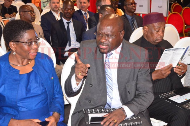 Tout ce que vous avez raté à l'ouverture du Salon international de l'artisanat au centre des expositions de Diamniadion Tout ce que vous avez raté à l'ouverture du Salon international de l'artisanat au centre des expositions de Diamniadion