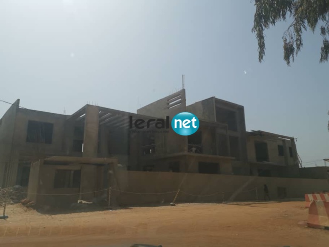 Voici le futur chateau, Résidence secondaire de Nafi Ngom Keïta en face l'Ecole Française Saly Voici le futur chateau, Résidence secondaire de Nafi Ngom Keïta en face l'Ecole Française Saly