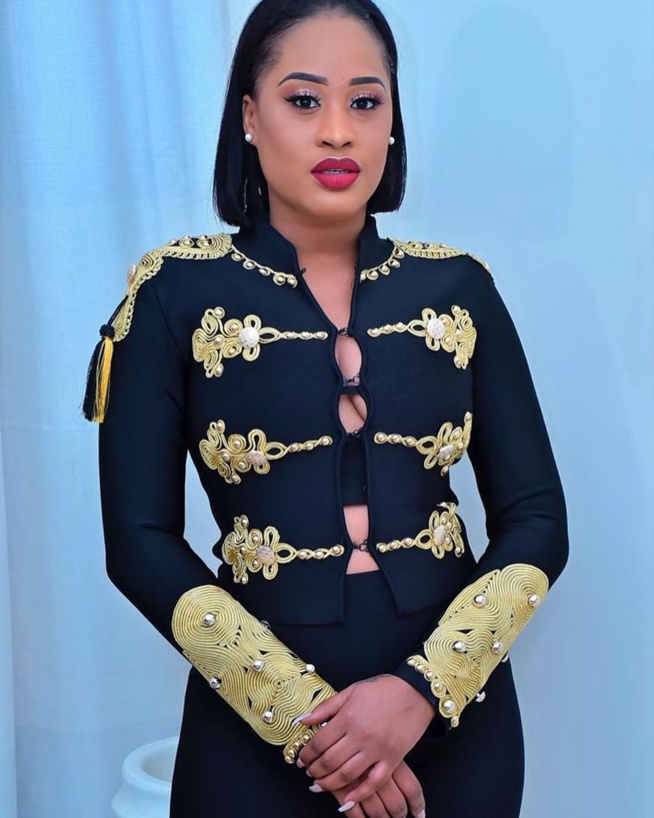 L’actrice Esther Ndiaye étale sa classe dans une belle tenue