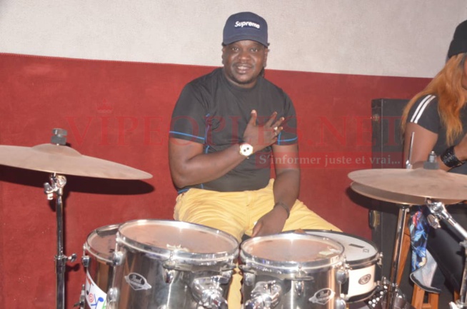 Les images des dernières réglages avec Oumou Sow pour ses 25 ans de carrières ce vendredi 13 mars à Sorano Les images des dernières réglages avec Oumou Sow pour ses 25 ans de carrières ce vendredi 13 mars à Sorano