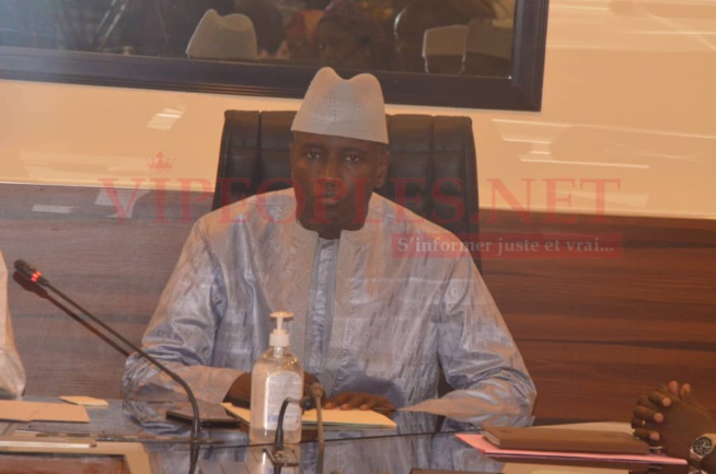 CORONAVIRUS: Le ministre des affaires étrangères, Amadou Ba et l'ambassadeur d'Arabie Saoudite ont rencontré les voyagistes pour le Hadj. CORONAVIRUS: Le ministre des affaires étrangères, Amadou Ba et l'ambassadeur d'Arabie Saoudite ont rencontré les voyagistes pour le Hadj.