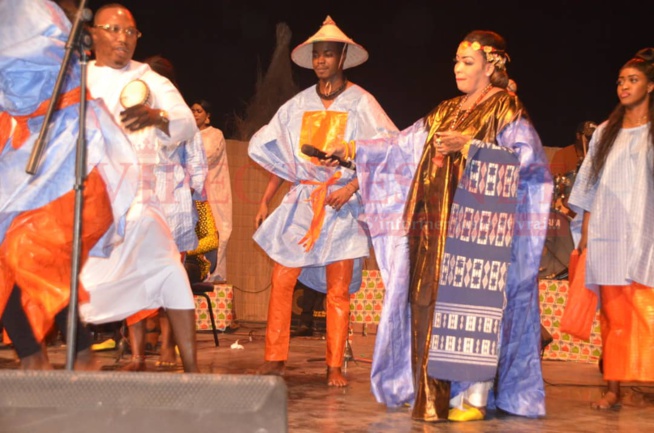 Admirez les différents "SAGNE SÉ" de Oumou Sow pour ses 25 ans de carrières à Sorano
