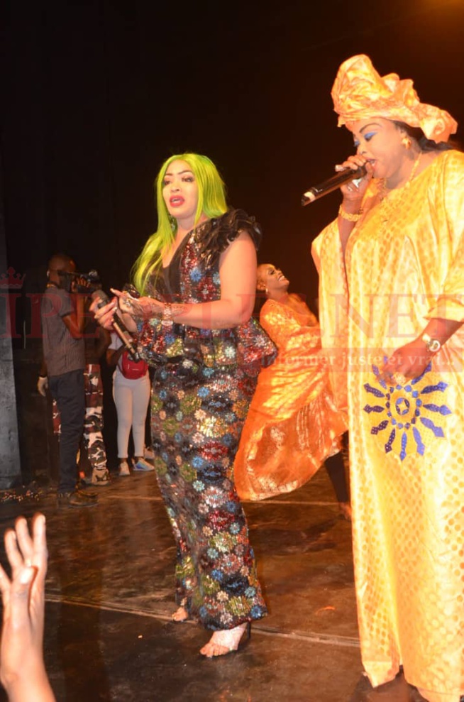 100 IMAGES: Comment Oumou Sow a mit les petits plats dans les grands à Sorano pour ses 25 ans de carrières. 100 IMAGES: Comment Oumou Sow a mit les petits plats dans les grands à Sorano pour ses 25 ans de carrières.