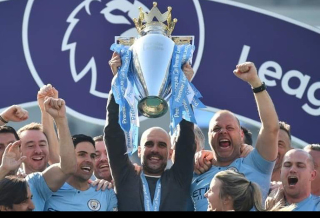 OFFICIEL : Le football anglais suspendu jusqu'au 30 avril OFFICIEL : Le football anglais suspendu jusqu'au 30 avril