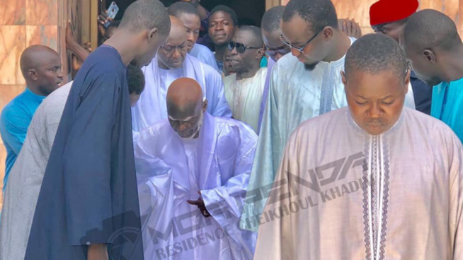 CORONAVIRUS à Touba – Les prières collectives maintenues dans la ville sainte CORONAVIRUS à Touba – Les prières collectives maintenues dans la ville sainte