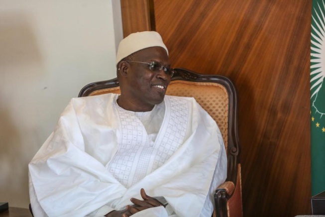 COVID-19: Sonko, Idy, Gackou, Khalifa Sall chez Macky Sall au palais. Quand un virus réunissent l'opposition au pouvoir COVID-19: Sonko, Idy, Gackou, Khalifa Sall chez Macky Sall au palais. Quand un virus réunissent l'opposition au pouvoir