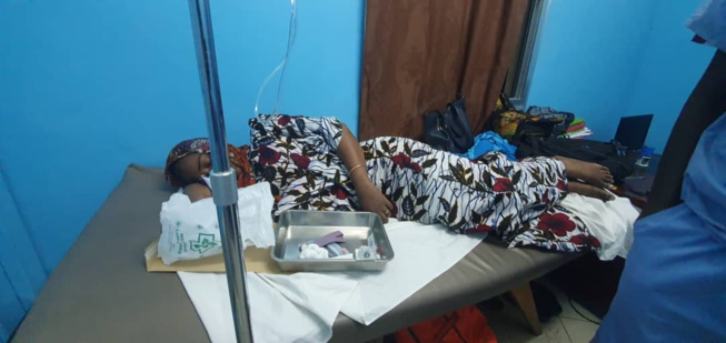 En exercice de ses fonctions, voici Mame Awa Ndiaye journaliste de Touba TV brutalisée par les forces de l'ordre
