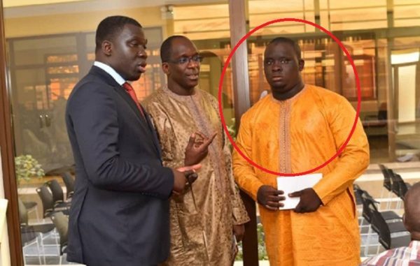 Explosif: Le faux médecin est un membre du CCR que dirige le ministre de la Santé… Explosif: Le faux médecin est un membre du CCR que dirige le ministre de la Santé…