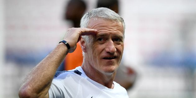 Mort de Pape Diouf : Didier Deschamps rend un vibrant hommage Mort de Pape Diouf : Didier Deschamps rend un vibrant hommage