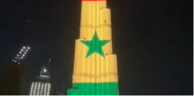 4 AVRIL : Le Burj Khalifa de Dubaï aux couleurs du Sénégal.