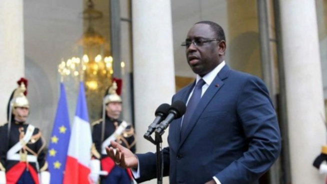 Le Sénégal vers le confinement général ? Macky Sall répond aux Français Le Sénégal vers le confinement général ? Macky Sall répond aux Français