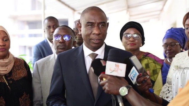 Reprise des cours début Mai : Le ministre de l’Education tranche et change d’avis Reprise des cours début Mai : Le ministre de l’Education tranche et change d’avis