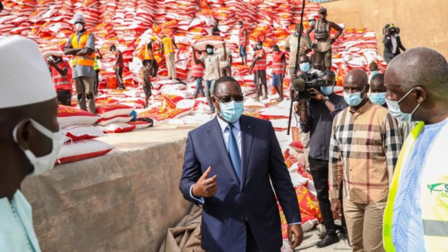 Marchés Aide alimentaire sucre, huile, pâtes: Macky Sall zappe la production locale au profit des businessmen Marchés Aide alimentaire sucre, huile, pâtes: Macky Sall zappe la production locale au profit des businessmen