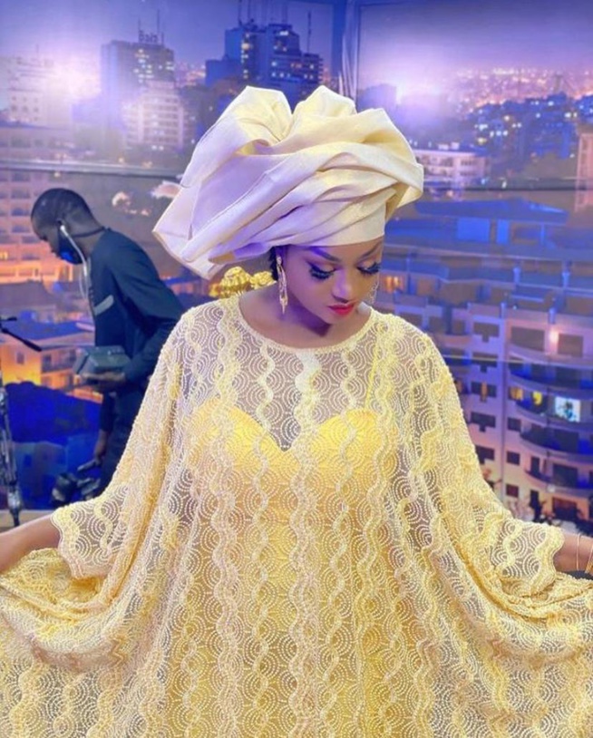 Ramadan 2020 : Adja Astou dévoile ses « Sagnsé » en mode “diongoma ” Ramadan 2020 : Adja Astou dévoile ses « Sagnsé » en mode “diongoma ”