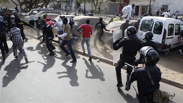 Couvre-feu à Thiaroye: des policiers sauvagement agressés par des jeunes