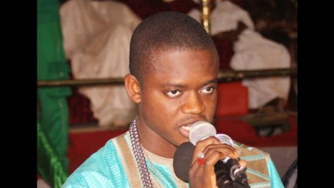 Exclusivité : Sadbou Samb rend un vibrant hommage au livre le Sauveur (750 poèmes ) de Mohamed Abdallah Thiam Exclusivité : Sadbou Samb rend un vibrant hommage au livre le Sauveur (750 poèmes ) de Mohamed Abdallah Thiam