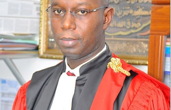 Utilisation de l’artemisia : Le comité scientifique du Pr Daouda Ndiaye vient de donner sa réponse ! Utilisation de l’artemisia : Le comité scientifique du Pr Daouda Ndiaye vient de donner sa réponse !