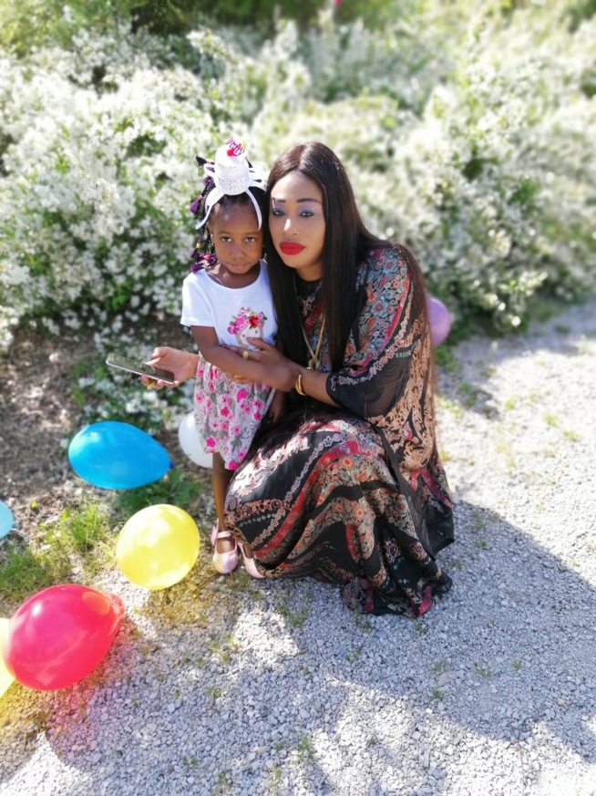 ANNIVERSAIRE: La fille de l'artiste Ameth Thiou et Mamy Sopé souffle une bougie de plus, Thione Seck lui souhaite joyeux anniversaire.