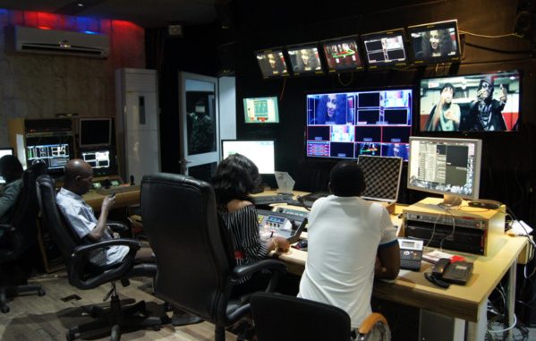 Grosse infos -Panique à la TFM ! Après le cas de l’animateur testé positif au coronavirus, d’autres employés de la « télé des Almadies »… contaminés Grosse infos -Panique à la TFM ! Après le cas de l’animateur testé positif au coronavirus, d’autres employés de la « télé des Almadies »… contaminés