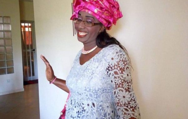 Dernière minute: La femme du maire de Dalifort,Idrissa Diallo, arrêtée (Photo) Dernière minute: La femme du maire de Dalifort,Idrissa Diallo, arrêtée (Photo)