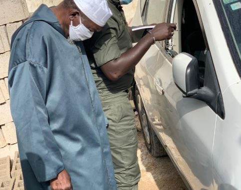 Ouakam : La voiture de l’imam de la mosquée de la divinité vandalisée Ouakam : La voiture de l’imam de la mosquée de la divinité vandalisée