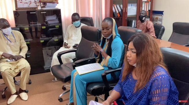 COUMBA GAWLO : SON FAN CLUB FAIT UN DON À L'HÔPITAL D'ENFANTS ALBERT ROYER COUMBA GAWLO : SON FAN CLUB FAIT UN DON À L'HÔPITAL D'ENFANTS ALBERT ROYER