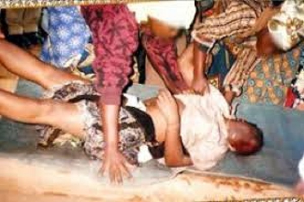 Retour sur le drame de Touba Thiaroye: Comment une bagarre entre deux dames a viré au drame… Retour sur le drame de Touba Thiaroye: Comment une bagarre entre deux dames a viré au drame…