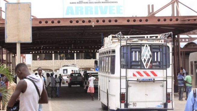 LES 15 MILLIONS DE FORCE COVID-19 DIVISE LES TRANSPORTEURS DE LA GARE DE TOUBA