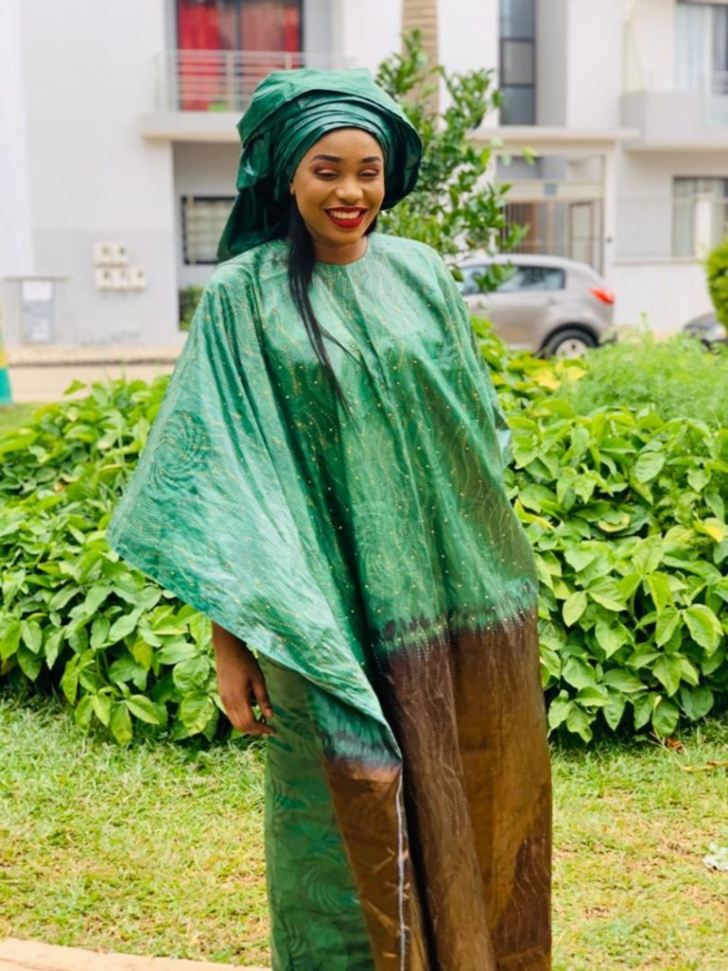 La pertinente journaliste Nafy Dieye de la Sentv a connu une métamorphosée avec une prise de poids incroyable La pertinente journaliste Nafy Dieye de la Sentv a connu une métamorphosée avec une prise de poids incroyable