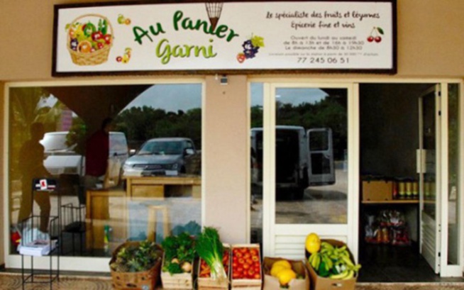 Micmac au sein d’un fonds de soutien: Alioune Sarr octroie un appui destiné aux acteurs touristiques à…un vendeur de fruits Micmac au sein d’un fonds de soutien: Alioune Sarr octroie un appui destiné aux acteurs touristiques à…un vendeur de fruits