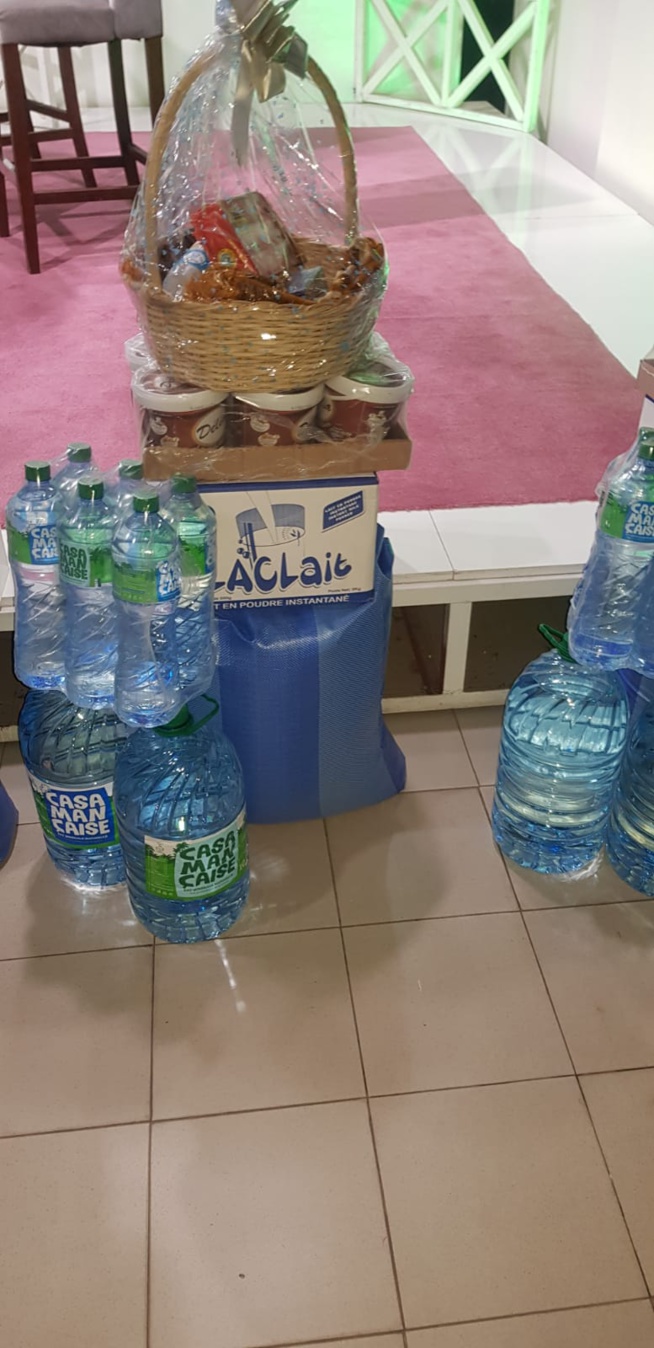 Concours du meilleur "BILAL"la 2STV casque d'importants lots pour les trois finalistes et le membres du jury. Concours du meilleur "BILAL"la 2STV casque d'importants lots pour les trois finalistes et le membres du jury.