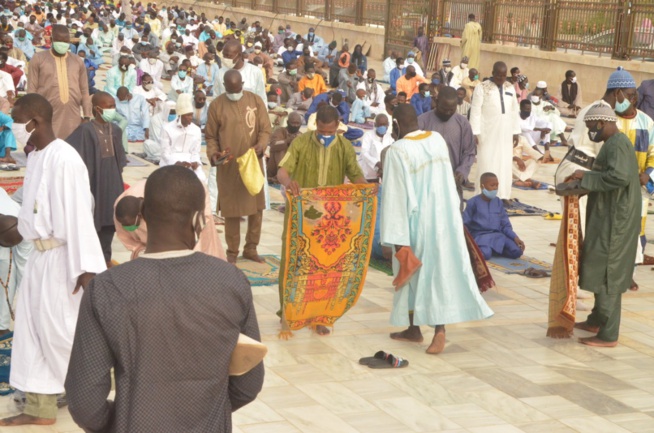 Korité 2020: Les temps forts de la Prière à la Mosquée Massalikoul Djinâne Korité 2020: Les temps forts de la Prière à la Mosquée Massalikoul Djinâne