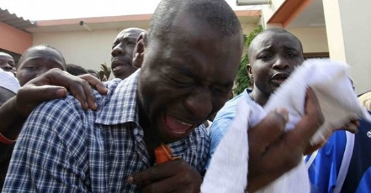 Urgent:Brûlé vif, Cheikh Diop a finalement succombé, son fils arrêté Urgent:Brûlé vif, Cheikh Diop a finalement succombé, son fils arrêté