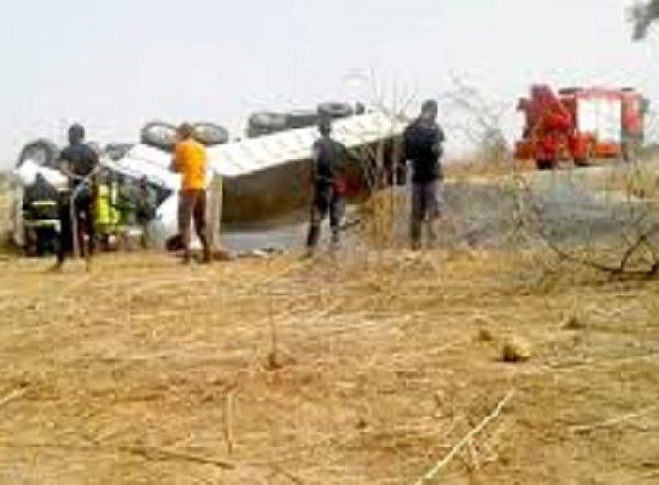 Route de Mbour, Kissane: un chauffeur de camion perd la vie dans un accident Route de Mbour, Kissane: un chauffeur de camion perd la vie dans un accident