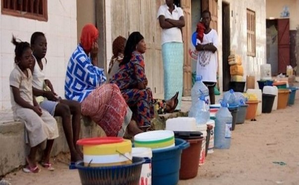 Des quartiers sans eau, sous la Chaleur et la menace du Coronavirus : un moment mal « choisi » pour un retour à une situation insupportable Des quartiers sans eau, sous la Chaleur et la menace du Coronavirus : un moment mal « choisi » pour un retour à une situation insupportable