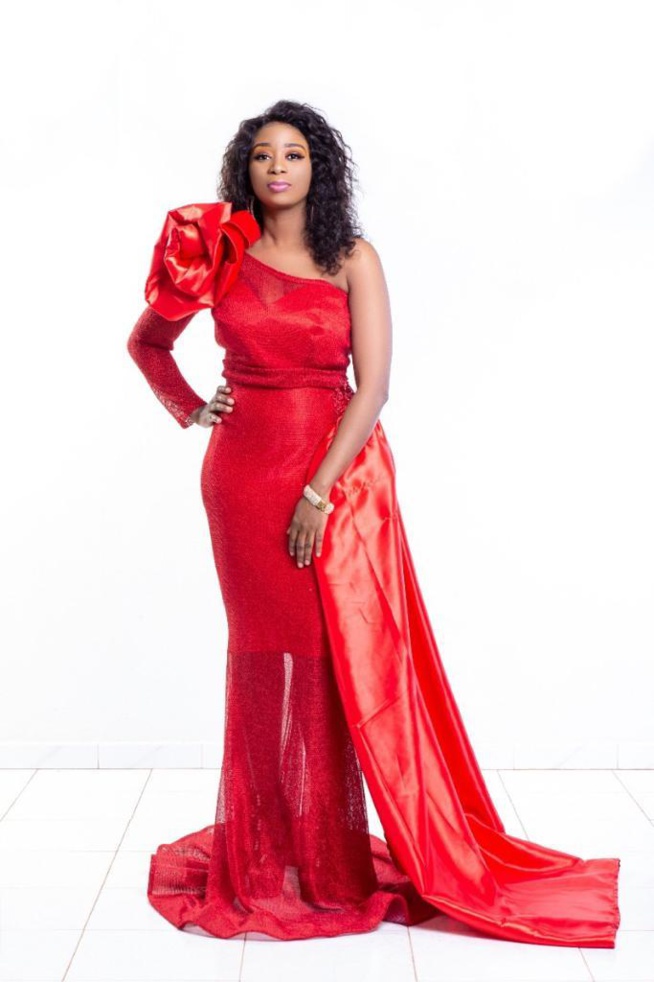 Divorcée, Adiouza s’affiche Glam et classe Divorcée, Adiouza s’affiche Glam et classe