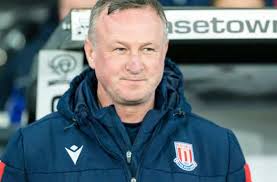 Stoke City: Le coach testé positif au Covid 19, le match contre Man Utd annulé