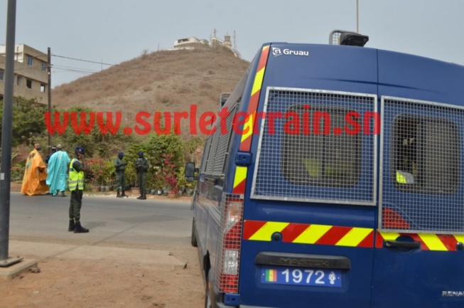 Le DSCOS détruit les installations aux abords du Phare des Mamelles Le DSCOS détruit les installations aux abords du Phare des Mamelles