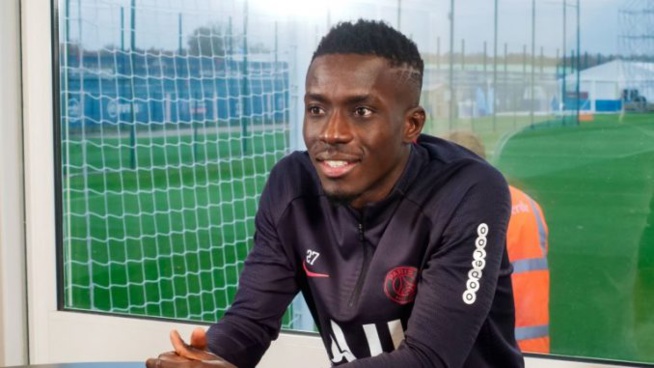 Harcelé par les rumeurs sur son éventuel départ du PSG Idrissa Gana Gueye brise le silence: « j’ai parlé avec Léonardo » Harcelé par les rumeurs sur son éventuel départ du PSG Idrissa Gana Gueye brise le silence: « j’ai parlé avec Léonardo »
