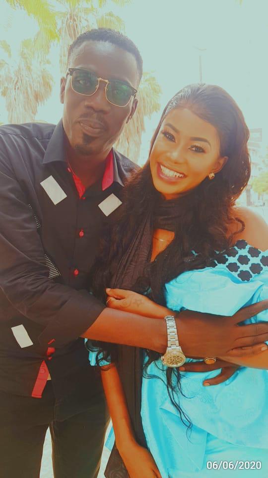 Les nouvelles photos t0rrides de Marichou en mode collé-serré avec Malick Diabou….Thiey Les nouvelles photos t0rrides de Marichou en mode collé-serré avec Malick Diabou….Thiey