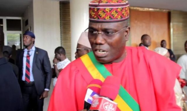 Spoliation foncière : Serigne Cheikh Abdou Mbacké charge Madiambal Diagne Spoliation foncière : Serigne Cheikh Abdou Mbacké charge Madiambal Diagne