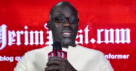 Cheikh Yérim Seck à la porte de la Prison : Un Soutien de taille pour le journaliste Cheikh Yérim Seck à la porte de la Prison : Un Soutien de taille pour le journaliste